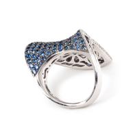 SAPPHIRE AND DIAMOND RING
