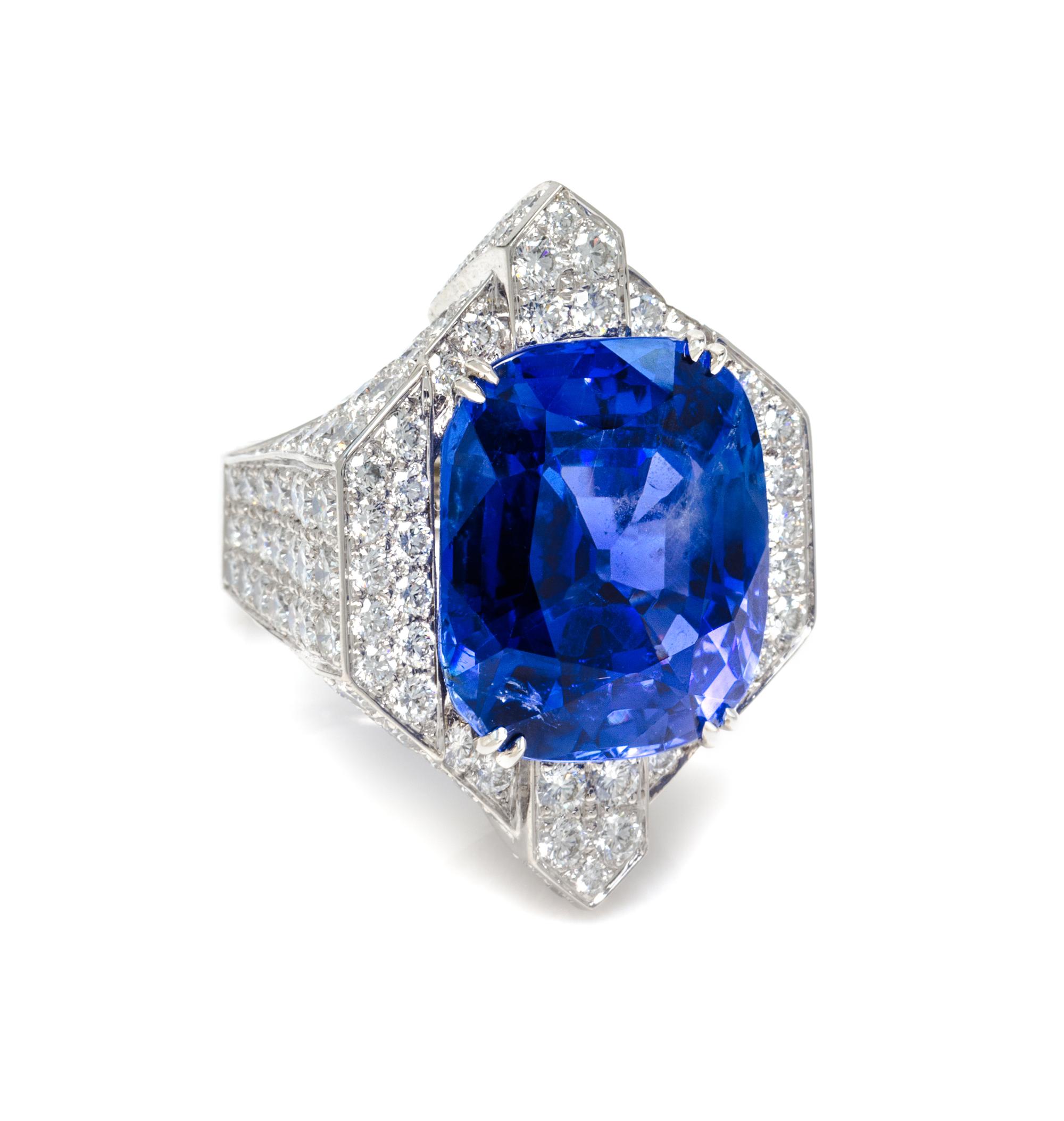 An Important Platinum, Gold, Sapphire and Diamond Ring, David Webb, 21.90 dwts.