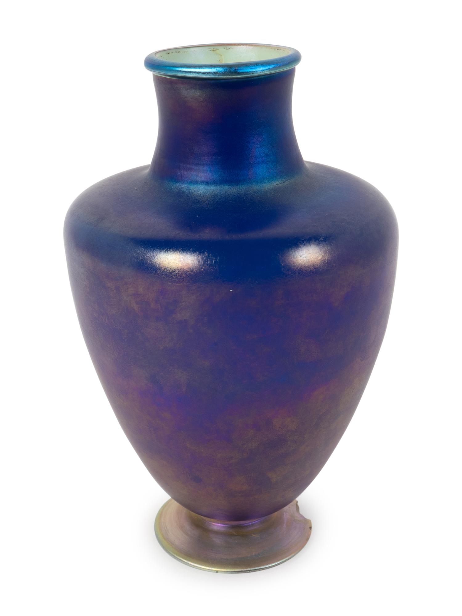 A Tiffany Studios Favrile Glass Vase — 20TH CENTURY