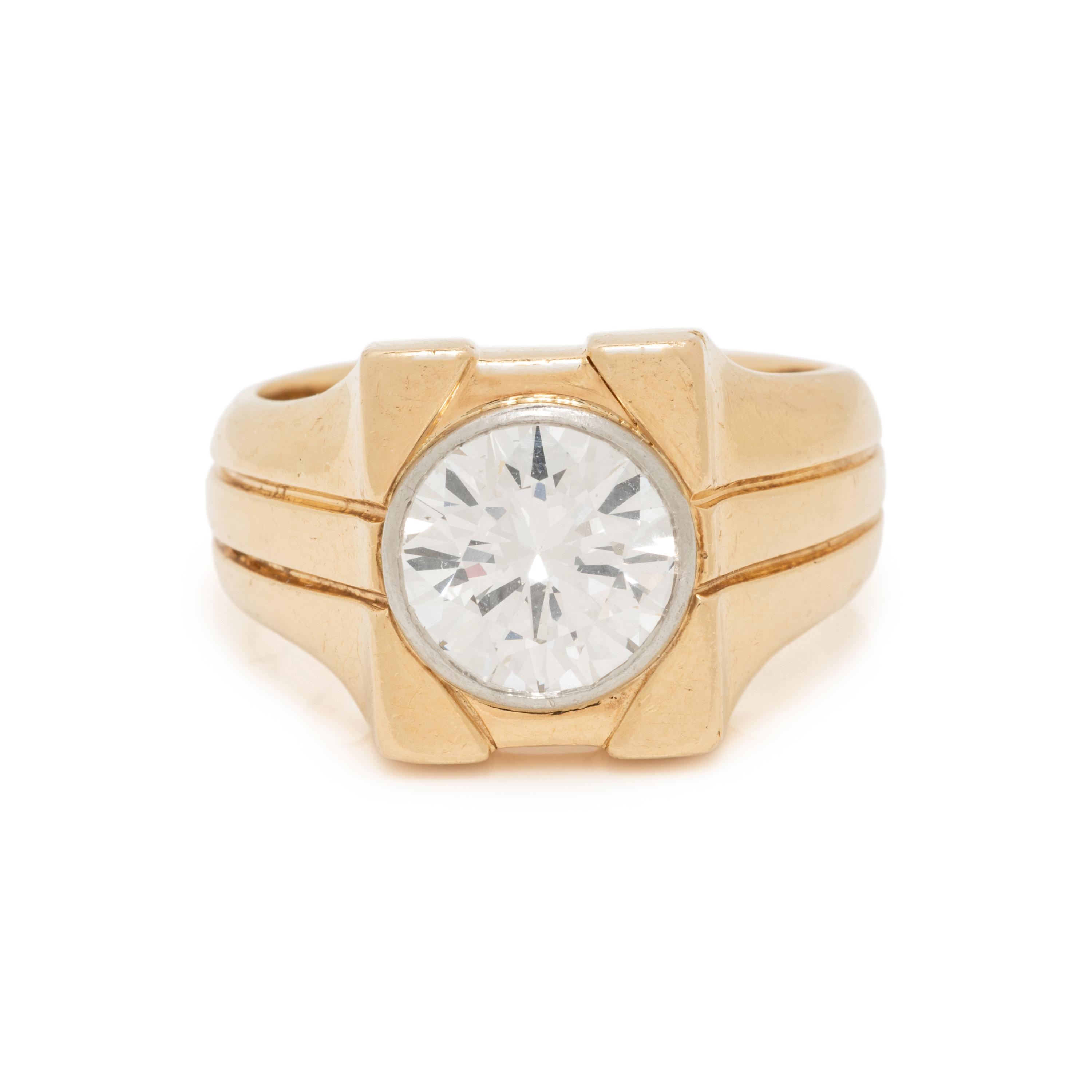 DIAMOND AND YELLOW GOLD RING