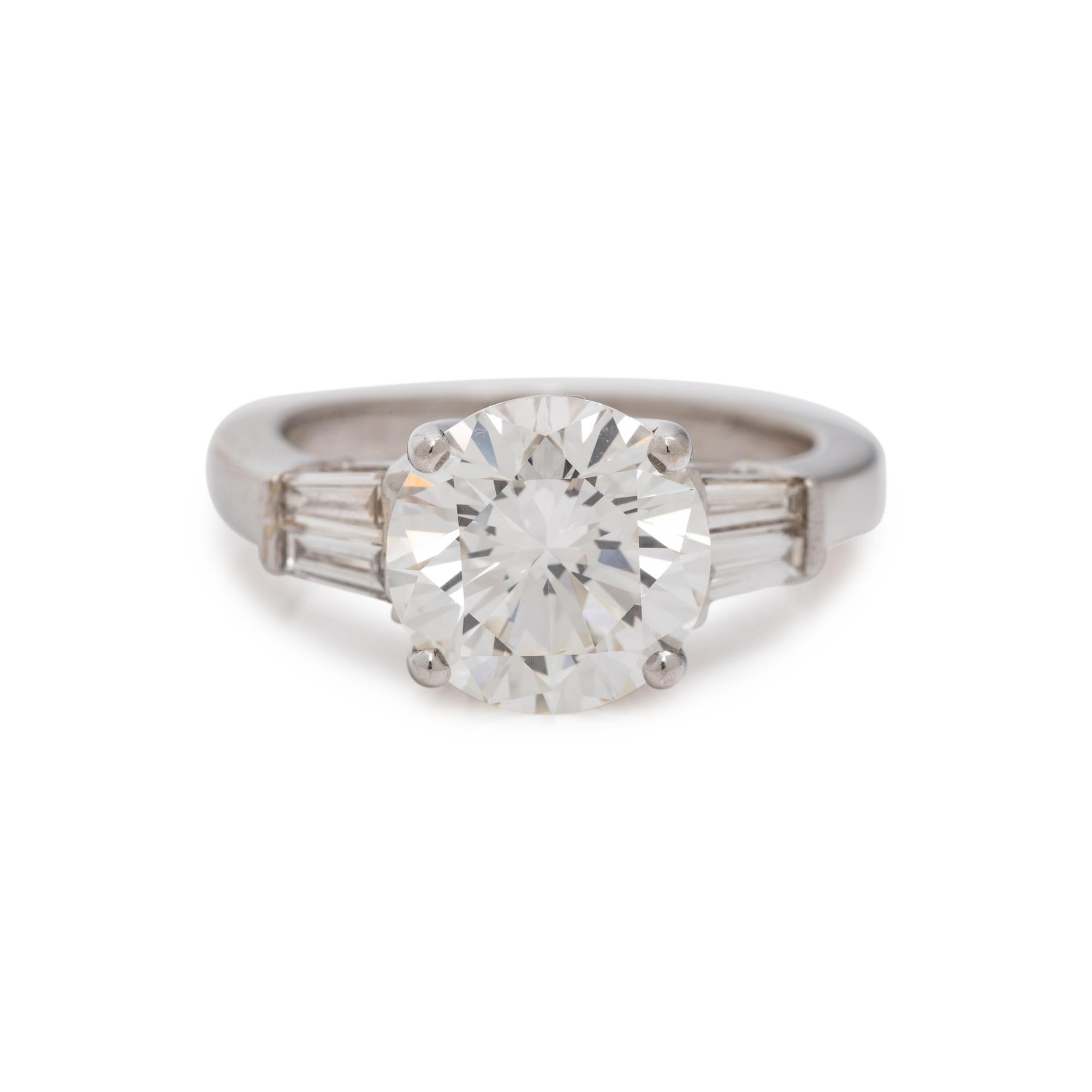 DIAMOND RING