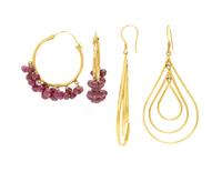 TWO PAIRS OF YELLOW GOLD EARRINGS