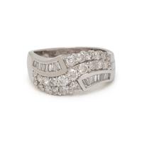 DIAMOND AND WHITE GOLD RING