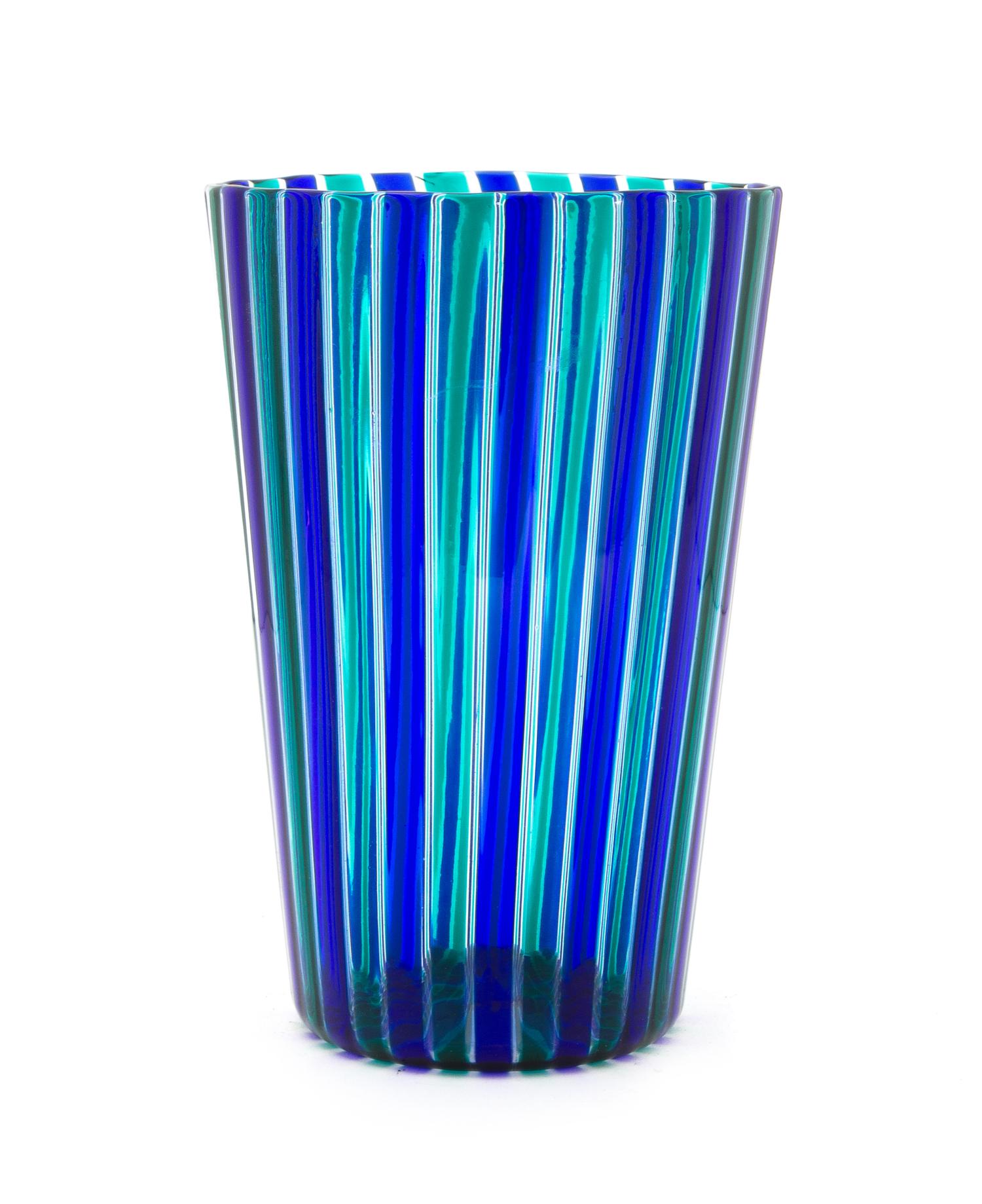 Venini, ITALY, 1985, a glass vase