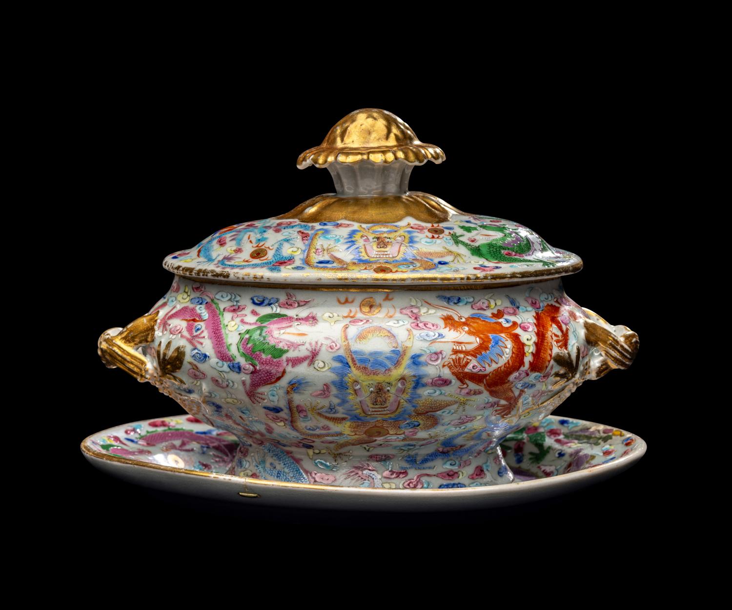 A Set of Three Chinese Famille Rose Porcelain Rectangular 'Dragons' Covered Tureens