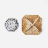 A Kraak style dish and an unusual blue and white stand 克拉克風格盤及青花底座 The first Kangxi period, the second Jiaqing ????? ?????