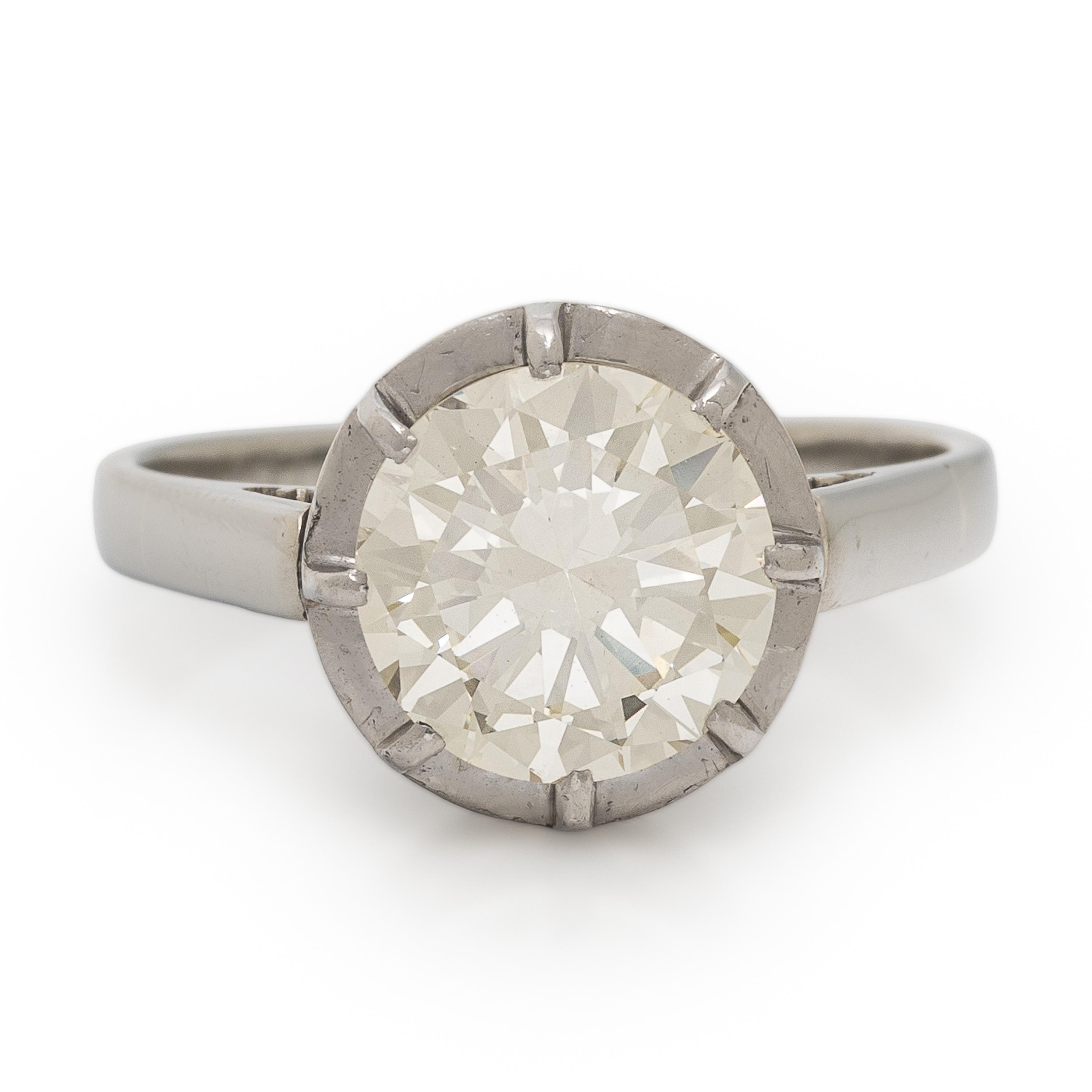 Diamond and White Gold Ring