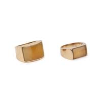 COLLECTION OF JADE AND YELLOW GOLD JEWELRY