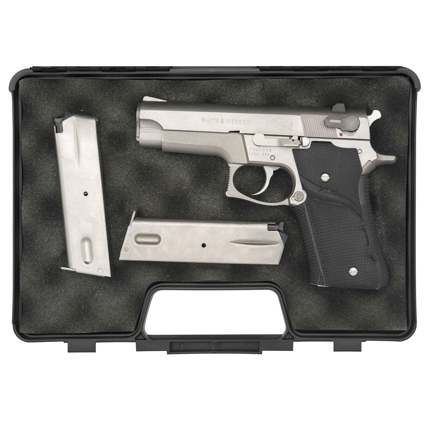 * Smith & Wesson Model 659 with Three Magazines