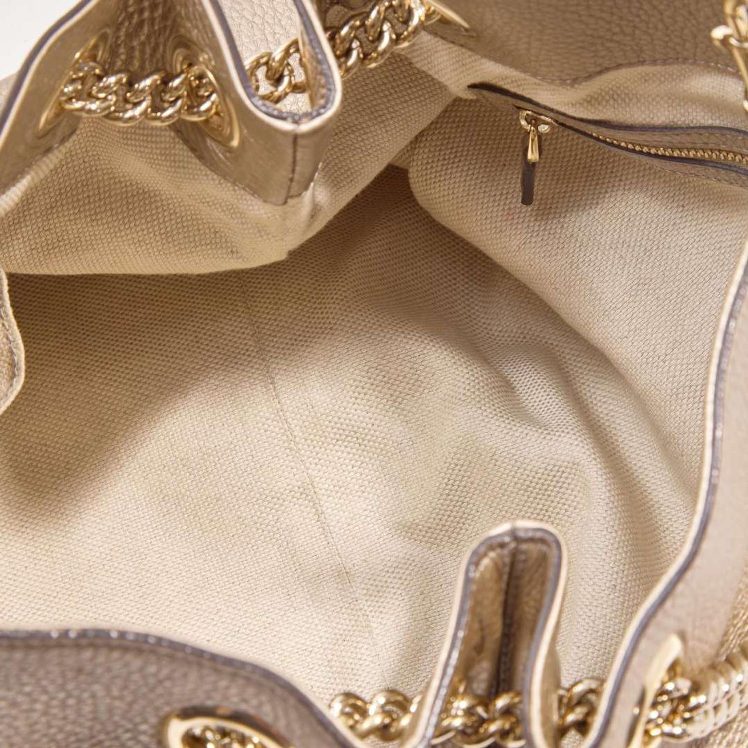 A Gold Gucci Pebbled Calfskin Soho Chain Shoulder Bag Gucci