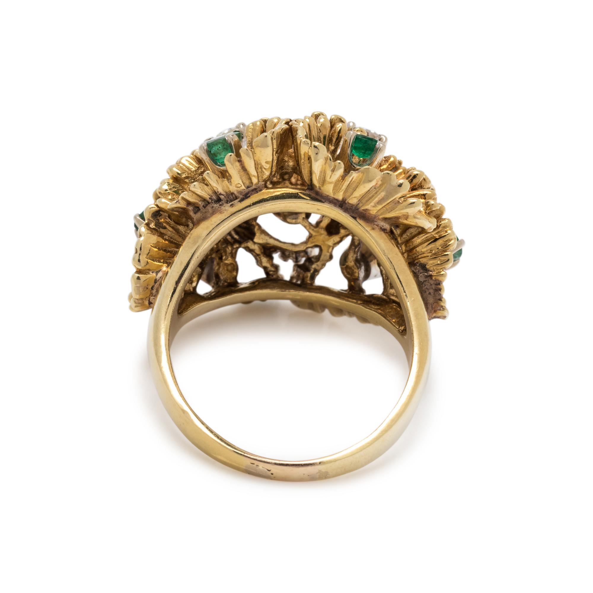 YELLOW GOLD, DIAMOND AND EMERALD RING