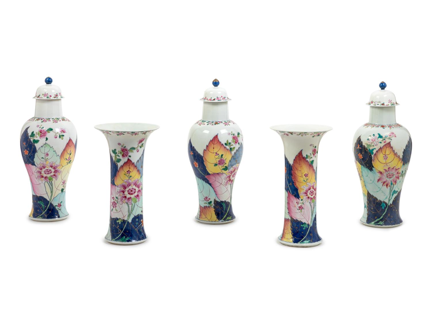 A Chinese Export Five-Piece Tobacco Leaf Porcelain Garniture