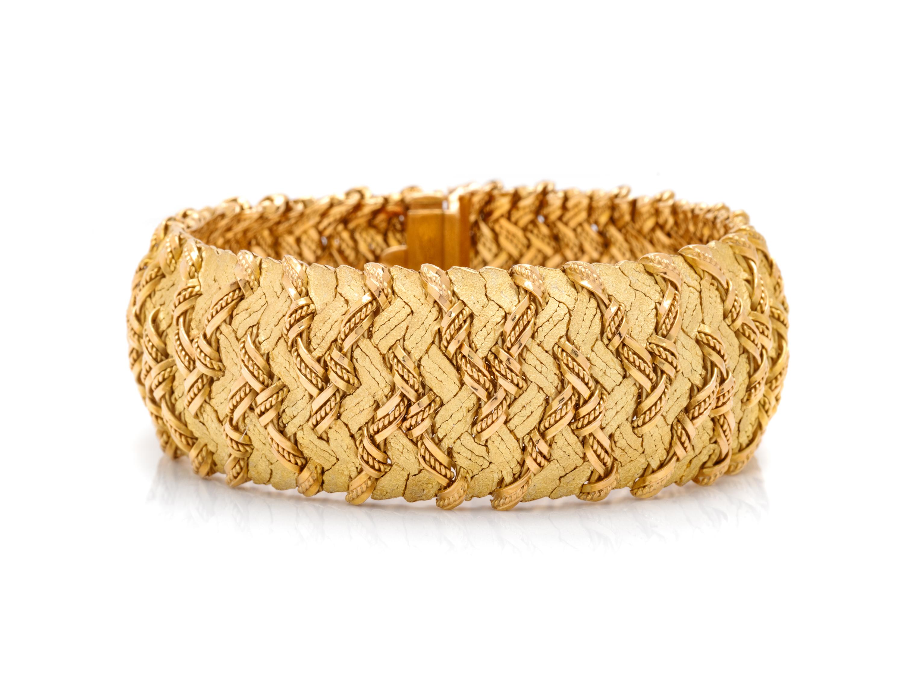 RENÉ SIM LACAZE, FRENCH, YELLOW GOLD BRACELET