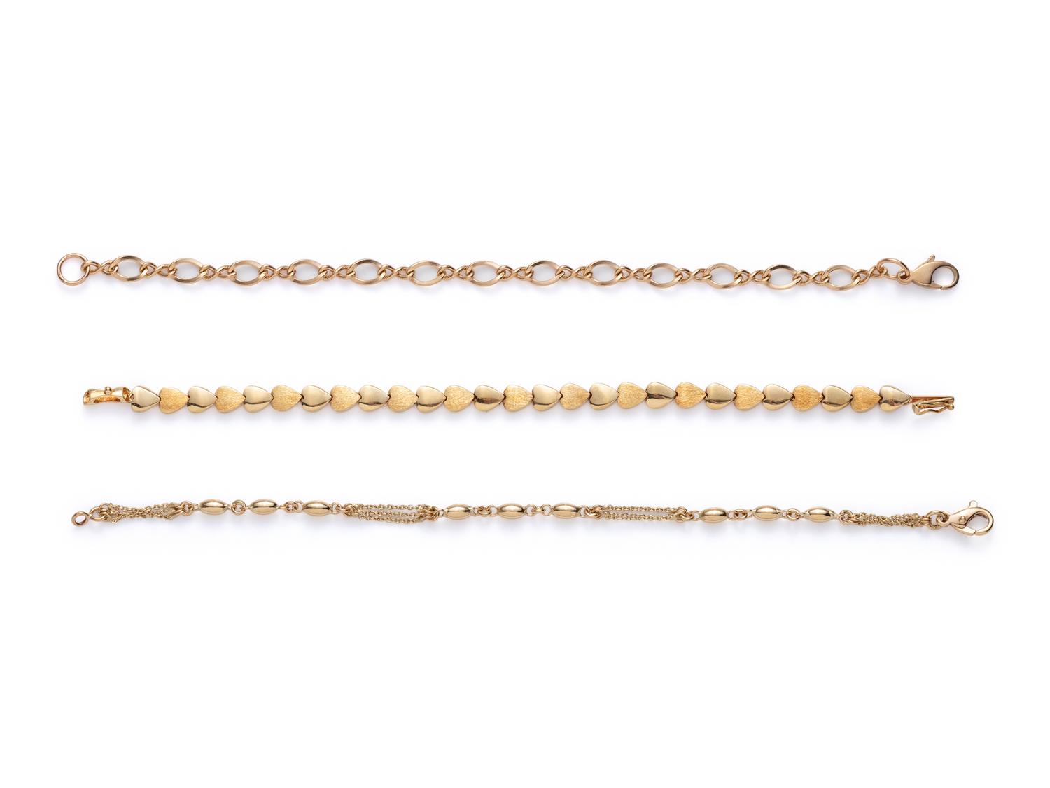 COLLECTION OF YELLOW GOLD BRACELETS