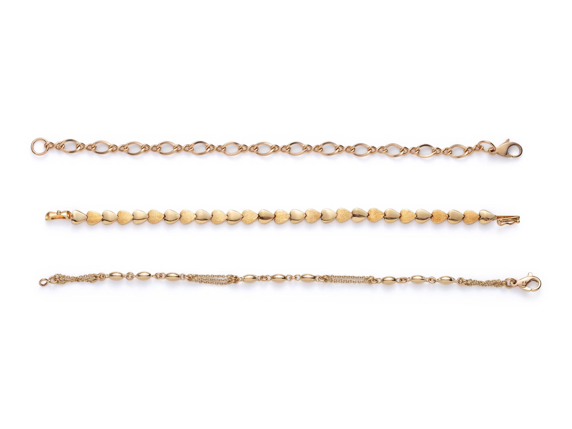 COLLECTION OF YELLOW GOLD BRACELETS