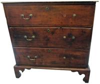 Chippendale cherrywood chest of drawers 18th century