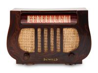 A Dewald A501 Harp Radio