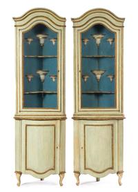 A Pair of Italian Painted Corner Cabinets Height 81 1/2 x width 23 1/2 x depth 18 1/2 inches. — LATE 18TH/EARLY 19TH CENTURY