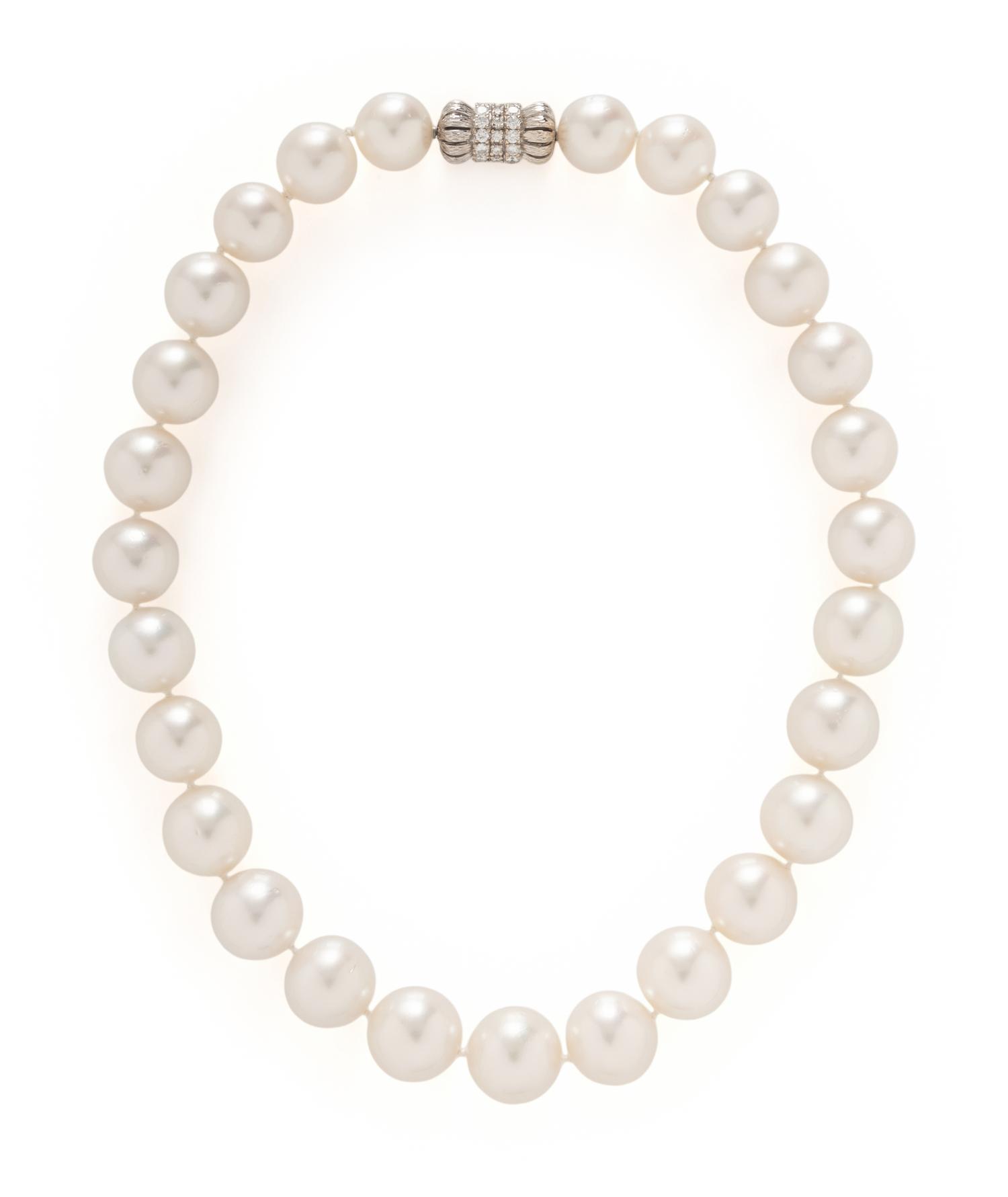 CULTURED PEARL AND DIAMOND NECKLACE