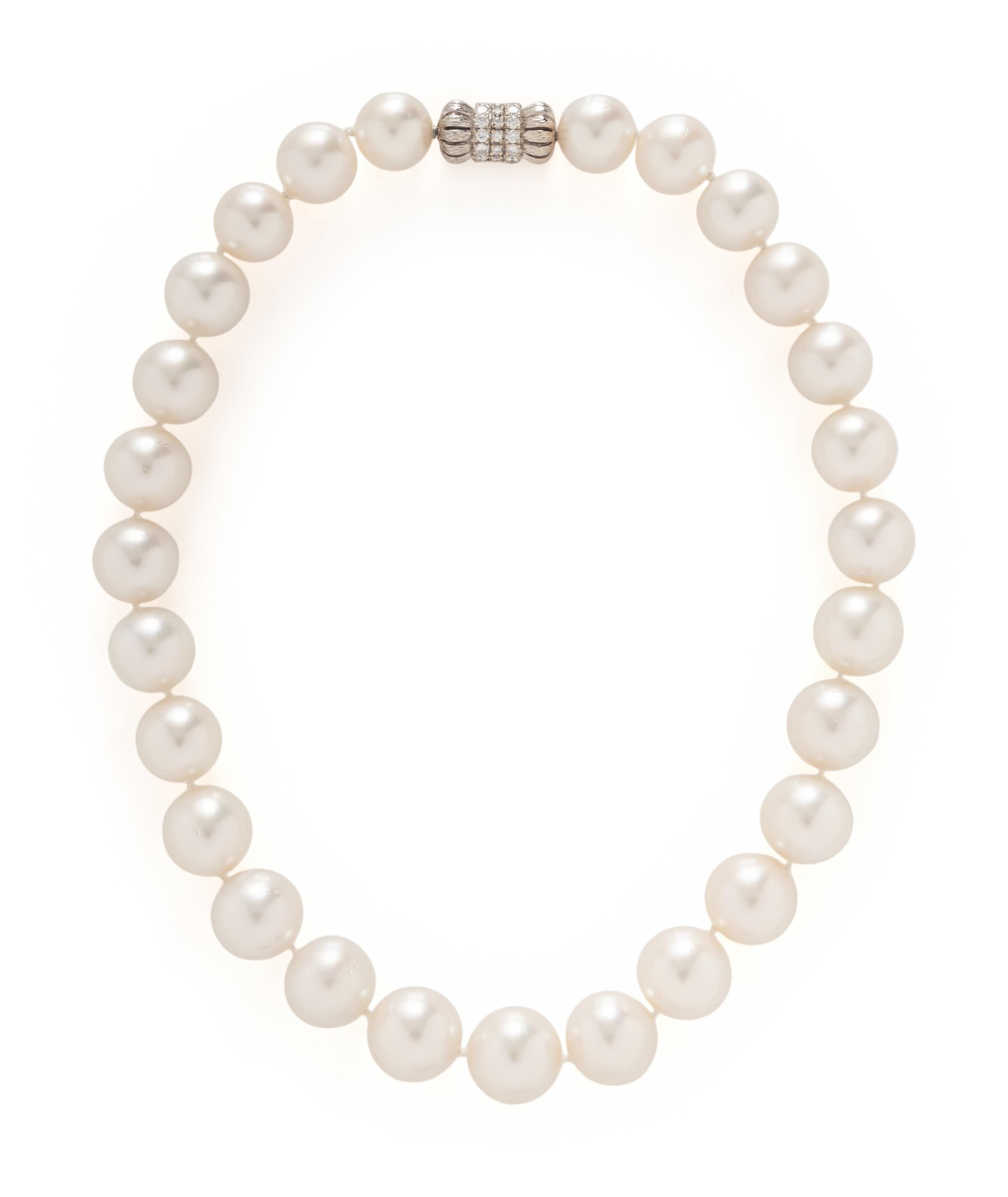 CULTURED PEARL AND DIAMOND NECKLACE
