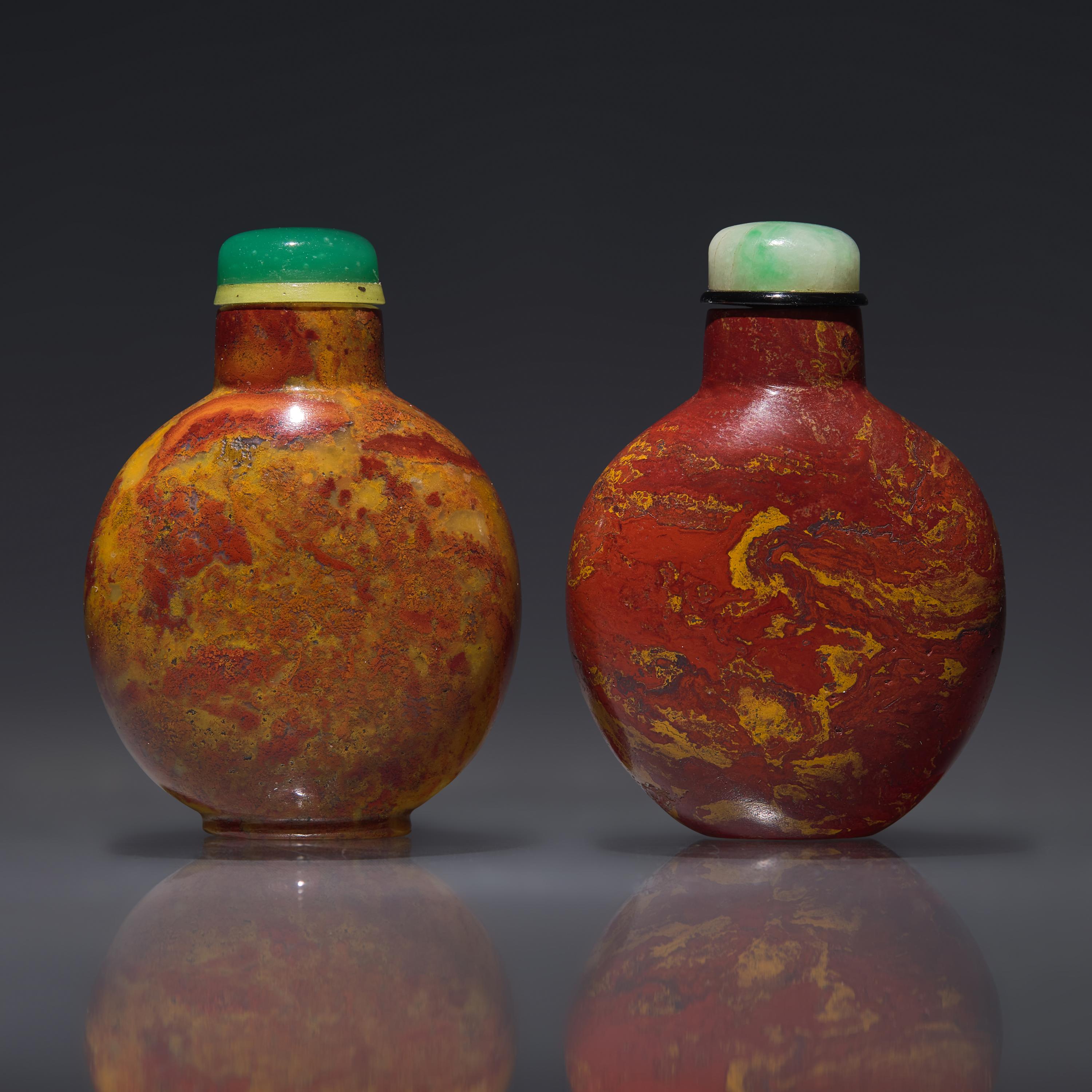 Two Chinese Jasper Snuff Bottles, Qing Dynasty, Circa 1821-1900 — 1821-1900年 羊肝瑪瑙素面鼻煙壺兩支