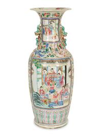 A Large Chinese Famille Rose Porcelain Vase