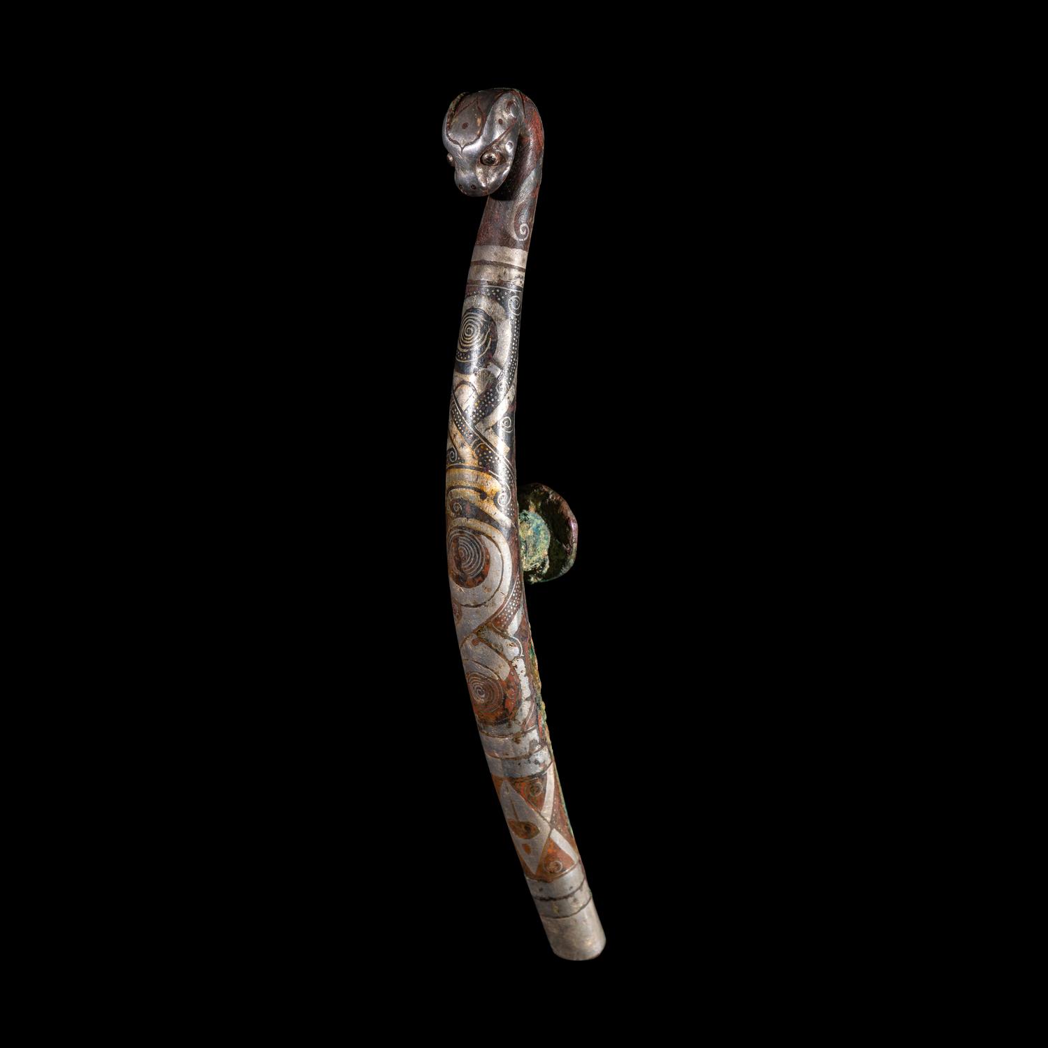 Two Chinese Silver Inlaid Bronze 'Tiger' Belt Hooks, Warring States Period-Qin Dynasty 戰國-秦 虎首錯金銀帶 鉤 兩件