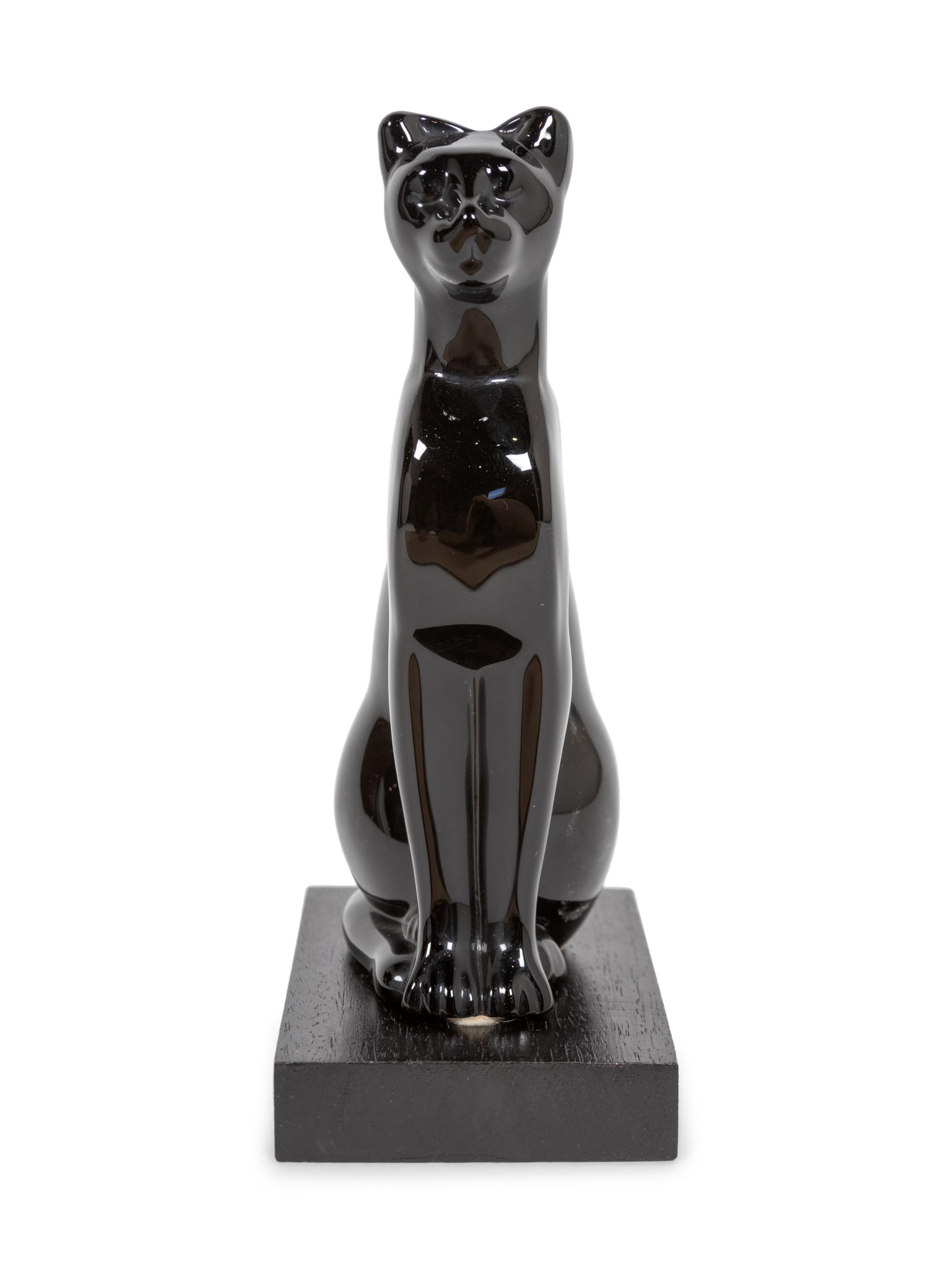 A Baccarat Black Cat Figure
