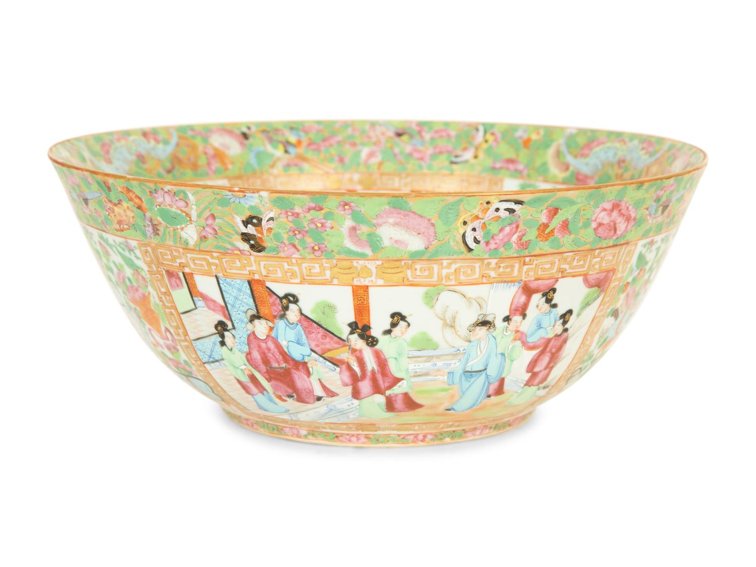 A Chinese Rose Medallion Porcelain Bowl