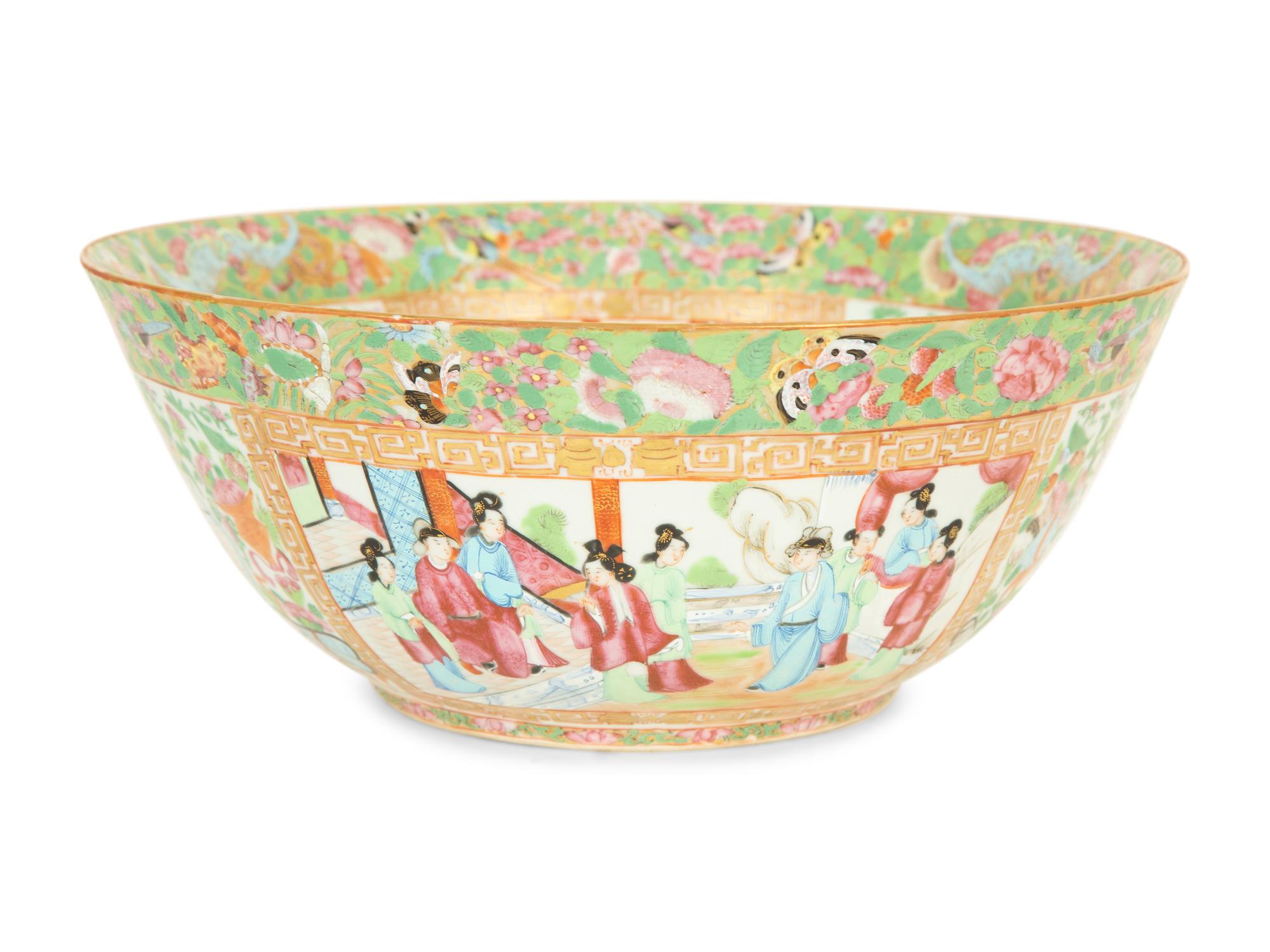 A Chinese Rose Medallion Porcelain Bowl