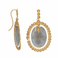 Coomi, Sapphire, Diamond, and Yellow Gold Earrings