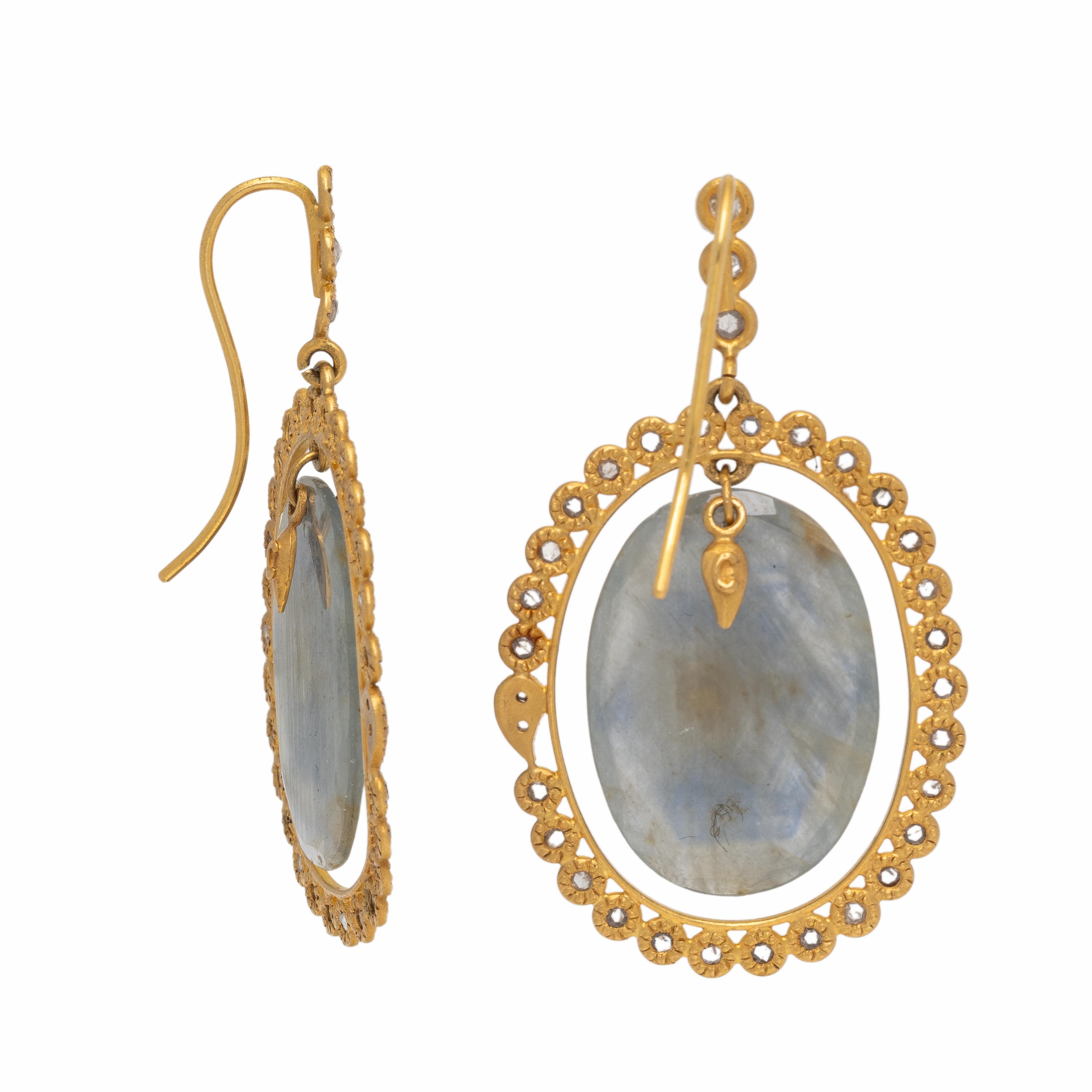 Coomi, Sapphire, Diamond, and Yellow Gold Earrings