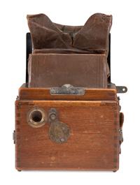 [EARLY PHOTOGRAPHY]. "Ensign" Roll Film Reflex Tropical Model camera. Houghton-Butcher Mfg. Co, London, ca 1920s.