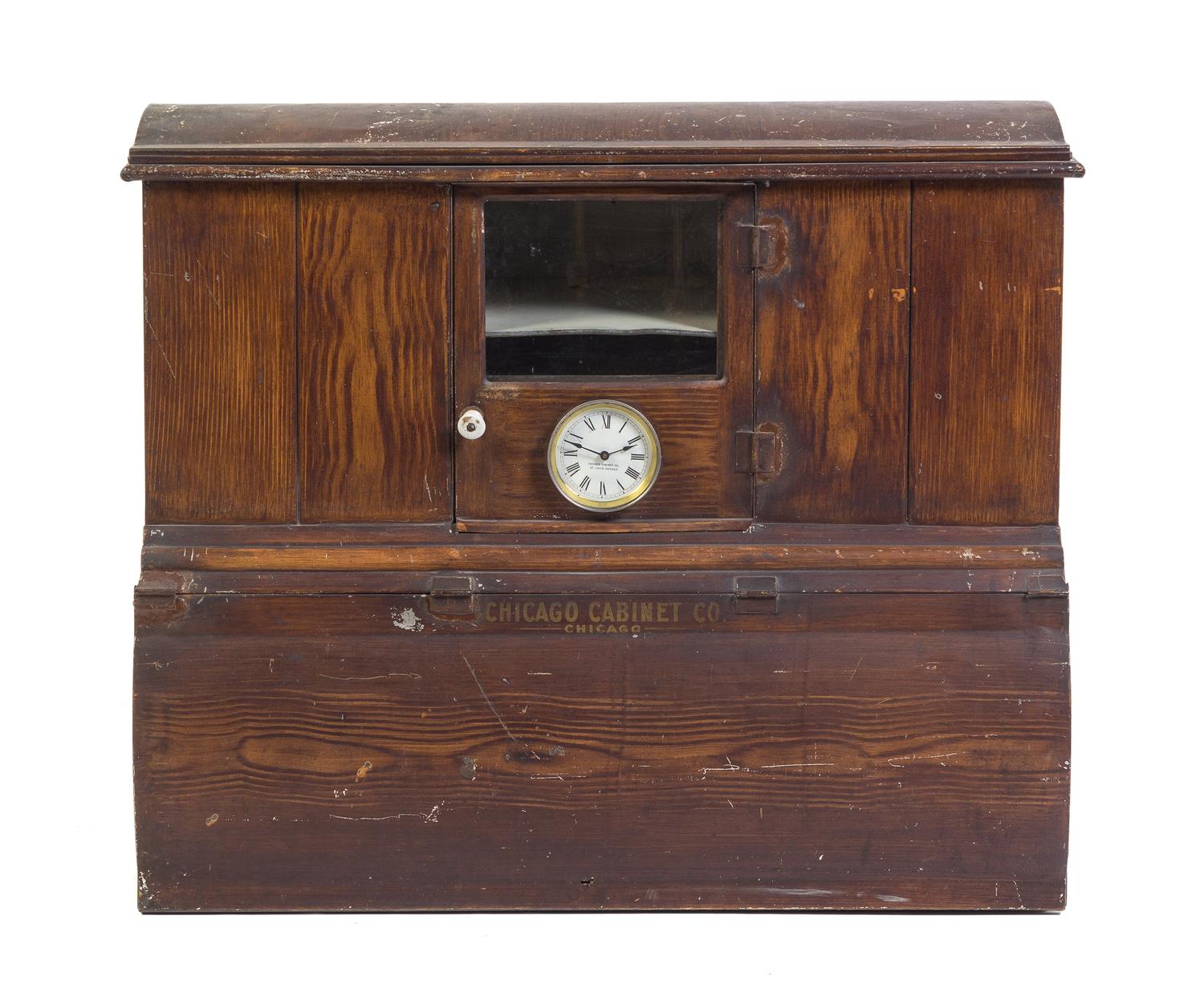 A Chicago Cabinet Co. Tole Display Width 34 inches. — EARLY 20TH CENTURY