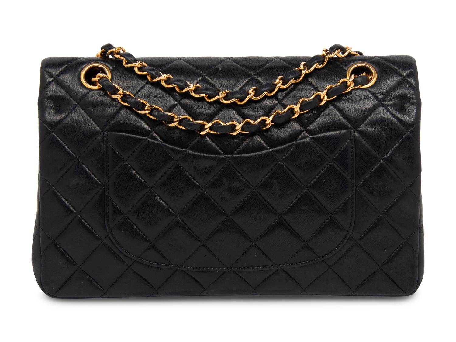 CHANEL, MEDIUM CLASSIC FLAP BAG