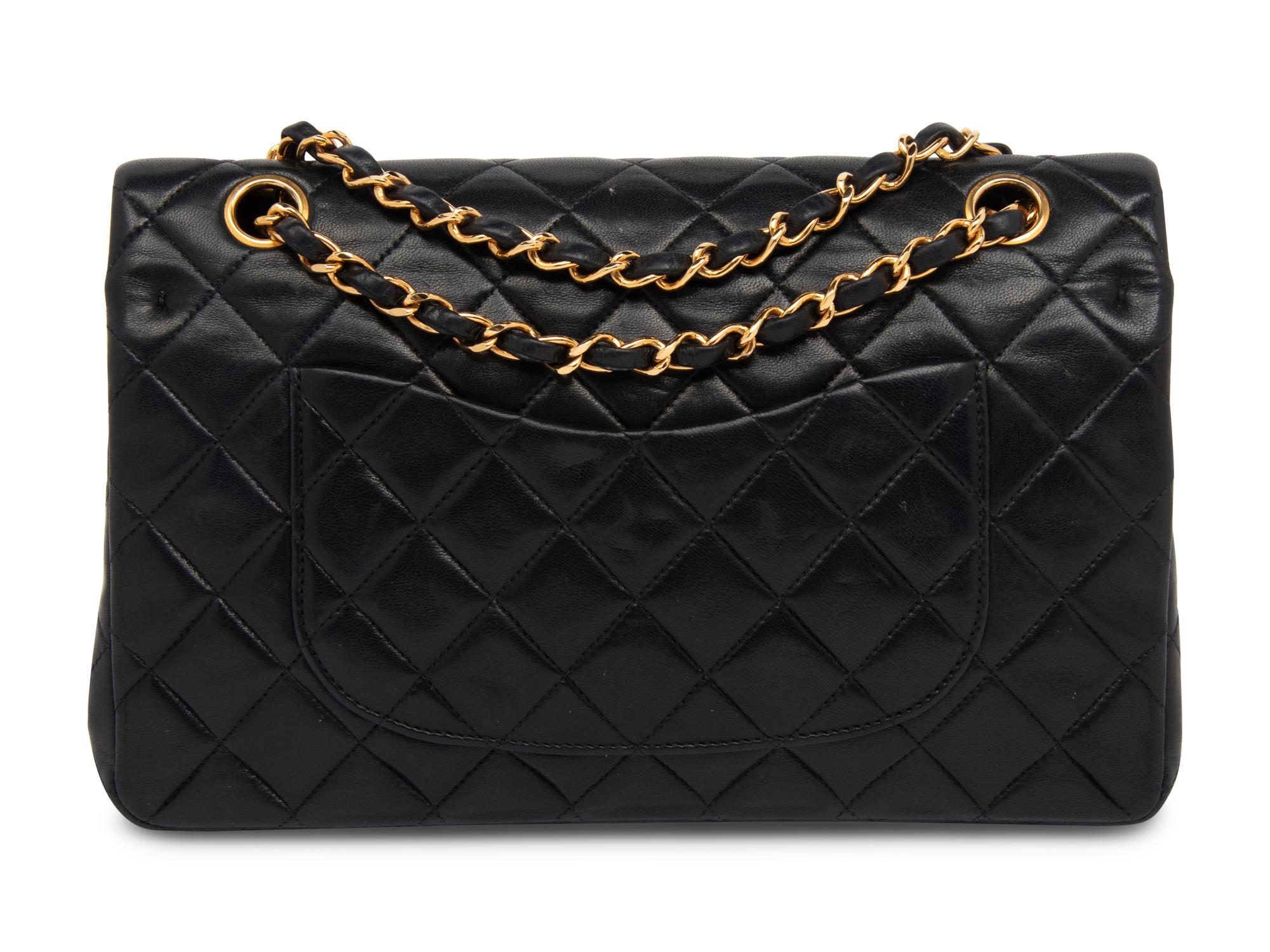 CHANEL, MEDIUM CLASSIC FLAP BAG