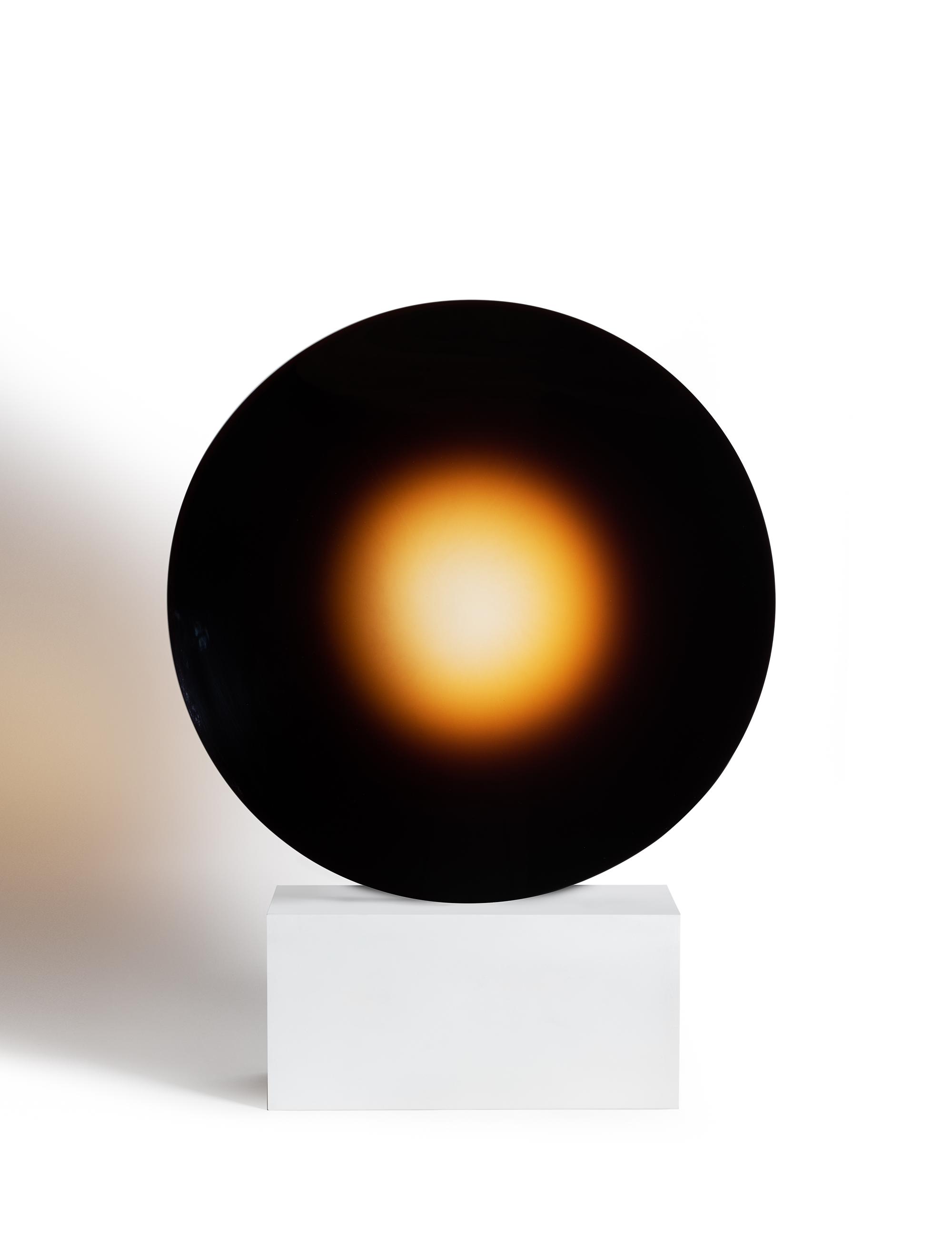 Untitled (parabolic lens)
