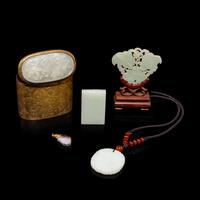 Five Chinese Jade Articles, 19th Century — 清晚期 玉飾件一組五件