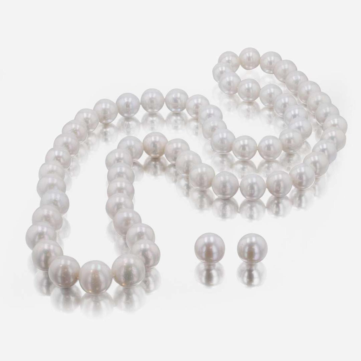 Matching Set of Pearl Earrings and Necklace