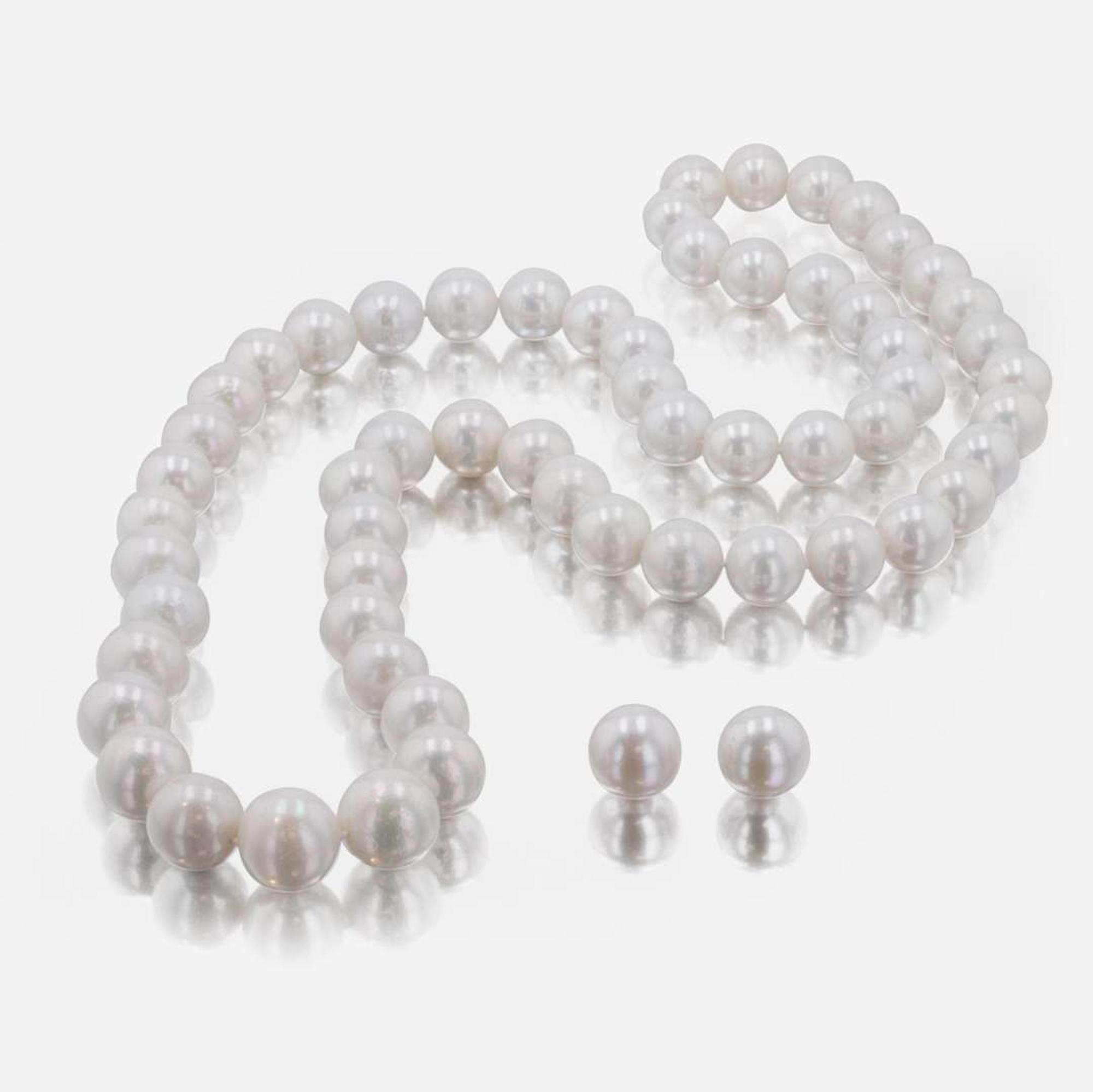Matching Set of Pearl Earrings and Necklace