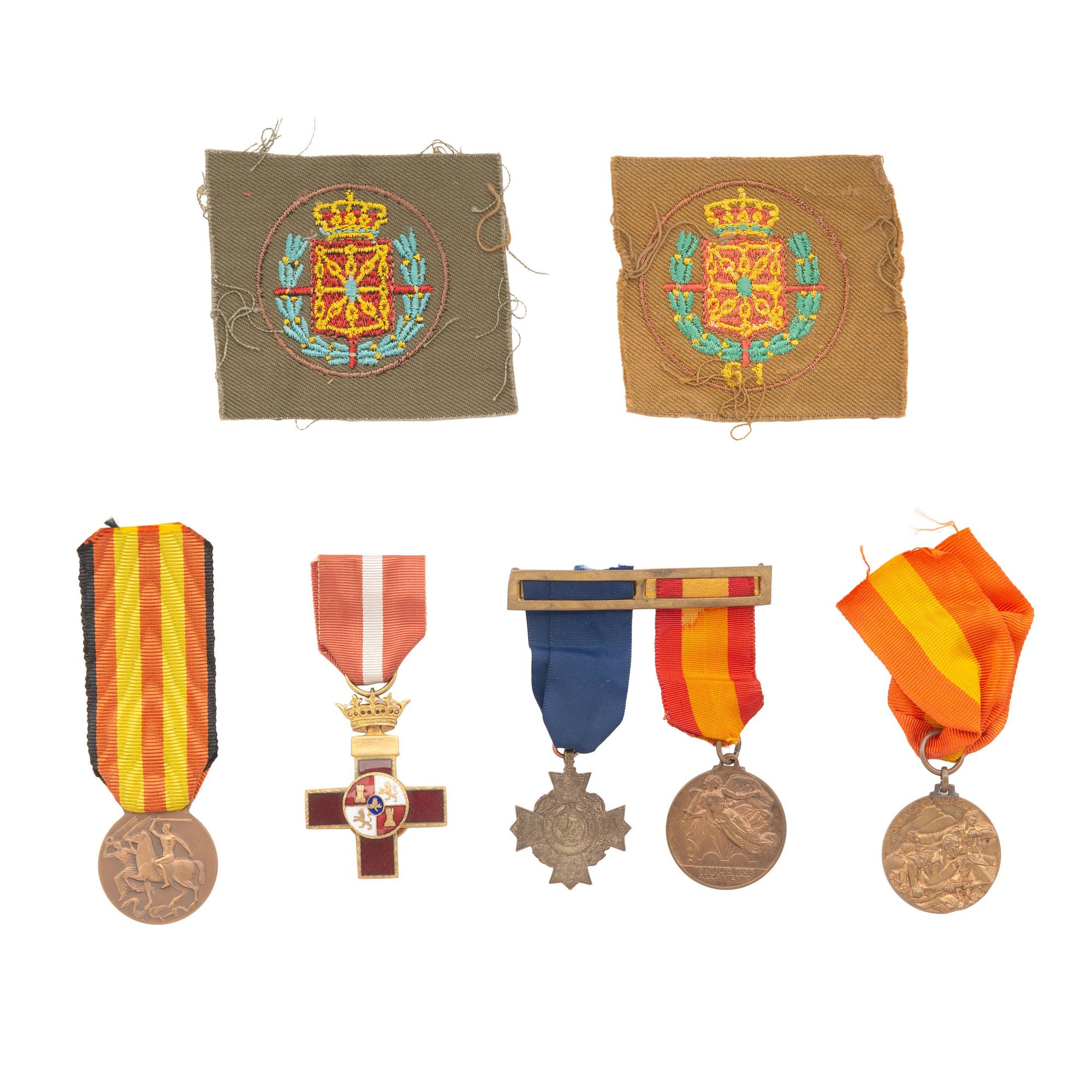 [Militaria] Medals, patches, insignia, and sashes from the Spanish Civil War, ca 1930s-1940s.