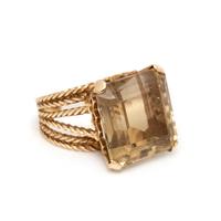 CITRINE AND YELLOW GOLD RING