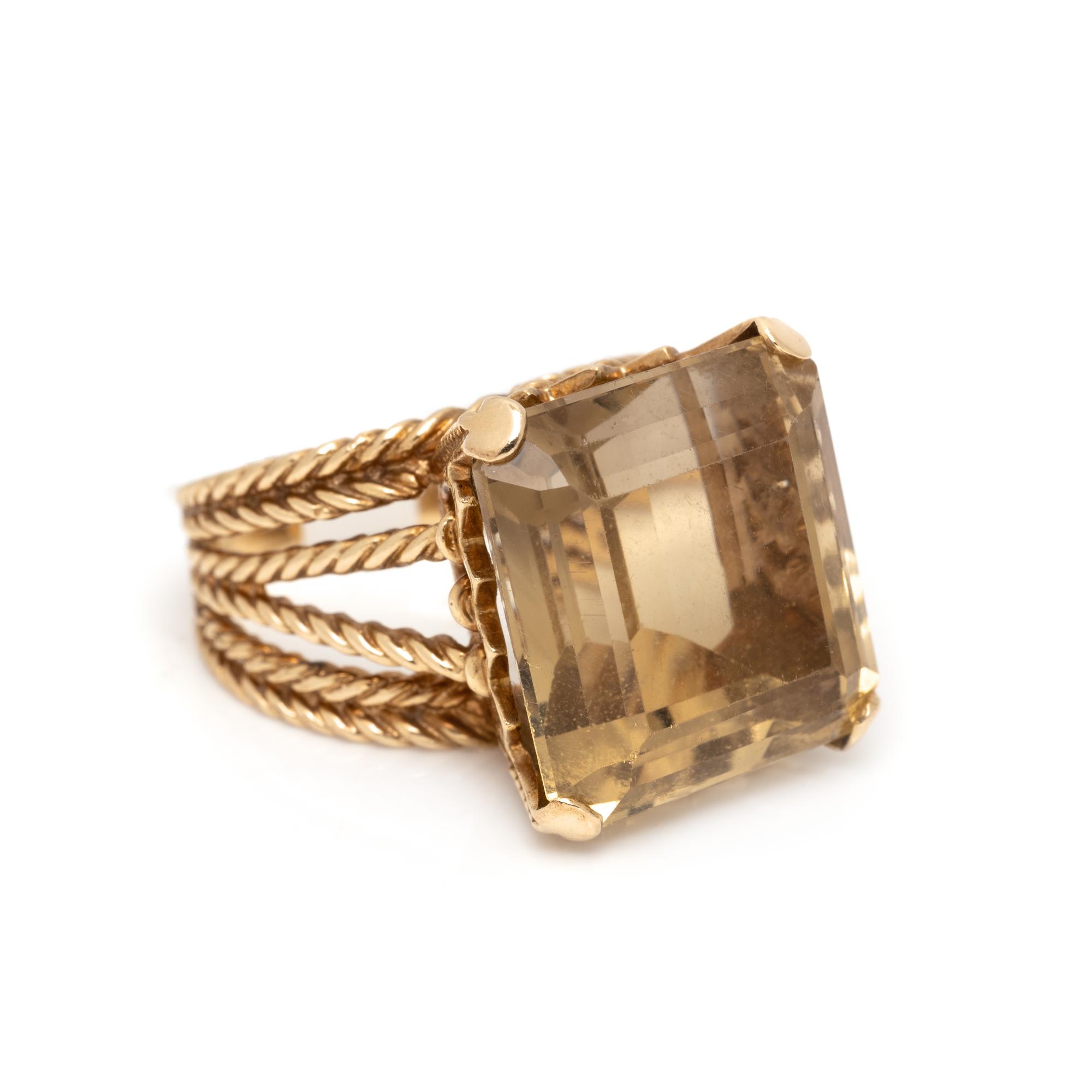 CITRINE AND YELLOW GOLD RING