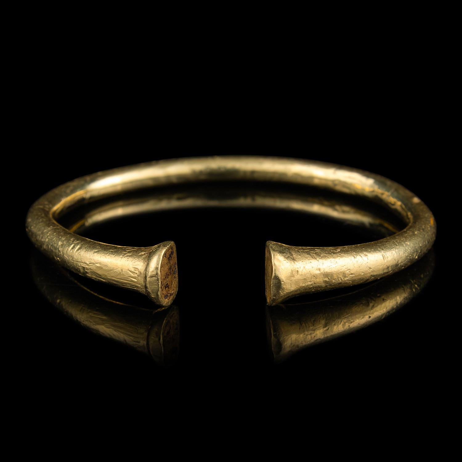 A Chinese Gold Vajra Ring, Dali Kingdom, Song Dynasty 宋 大理囯 金剛環