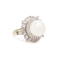 CULTURED SOUTH SEA PEARL AND DIAMOND RING