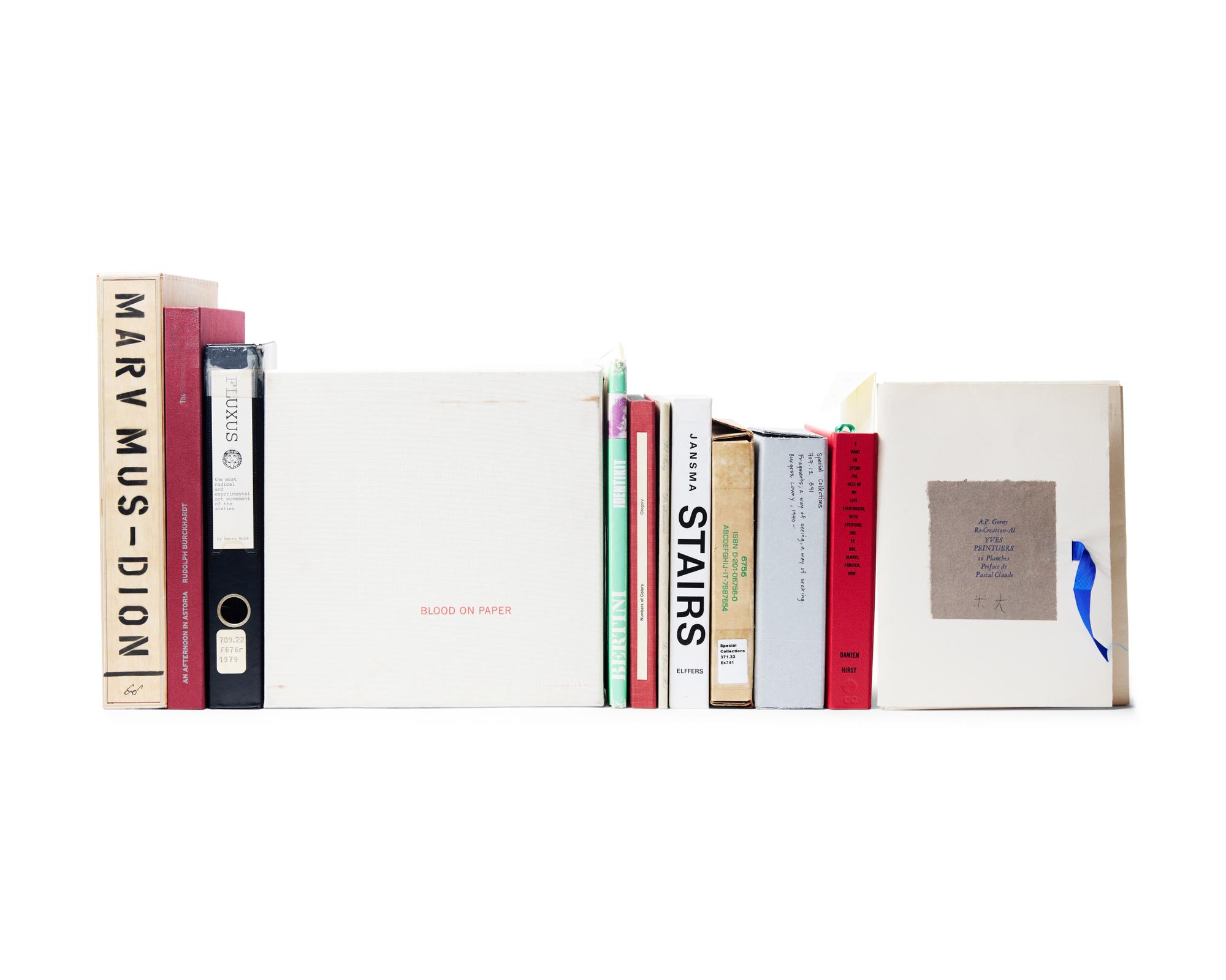 [Art] Group of 12 Titles on Conceptual Art, Contemporary Art, Etc.