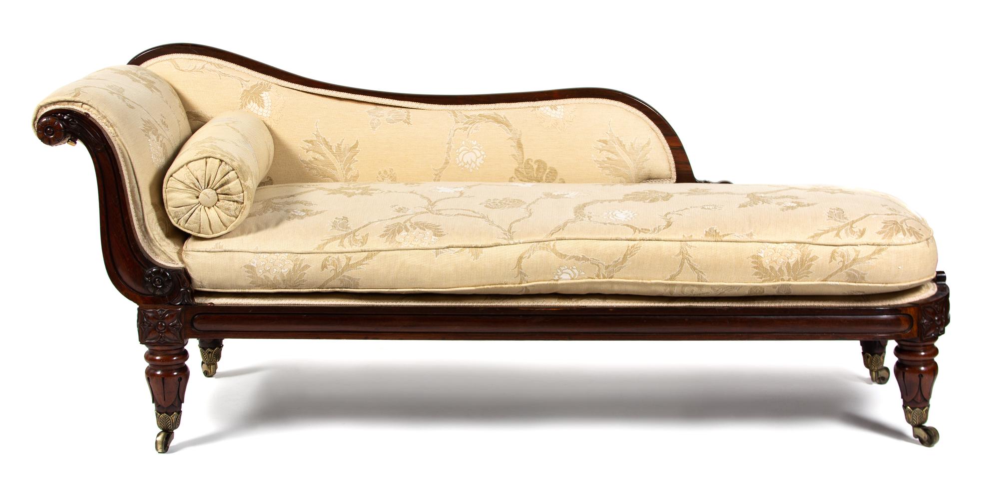 A Victorian Rosewood Recamier Height 30 x length 77 iniches. — 19TH CENTURY