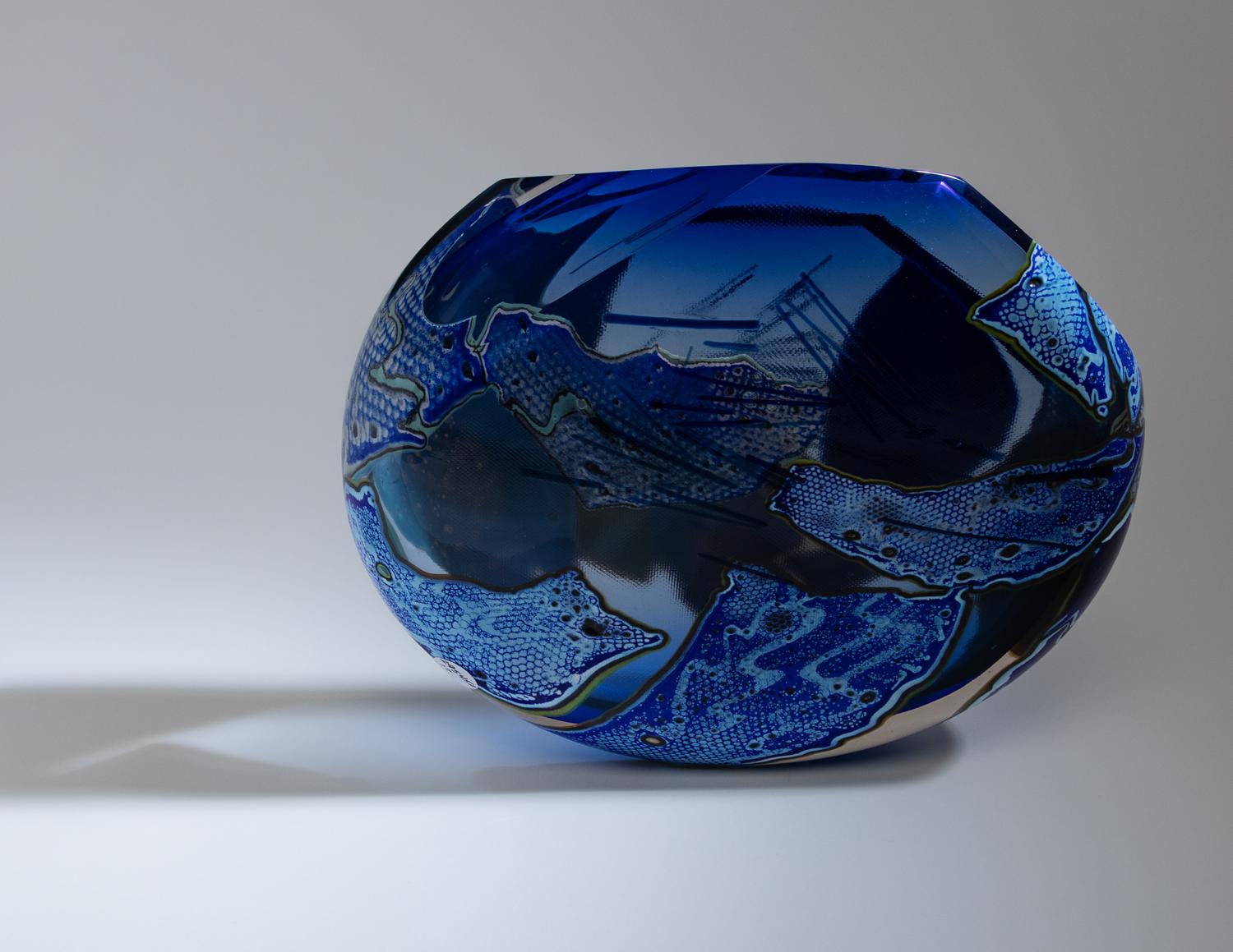 Contiguous Fragment Series Vessel , 1987