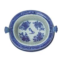 A Chinese Export Porcelain Fitzhugh Reticulated Basket and Undertray
