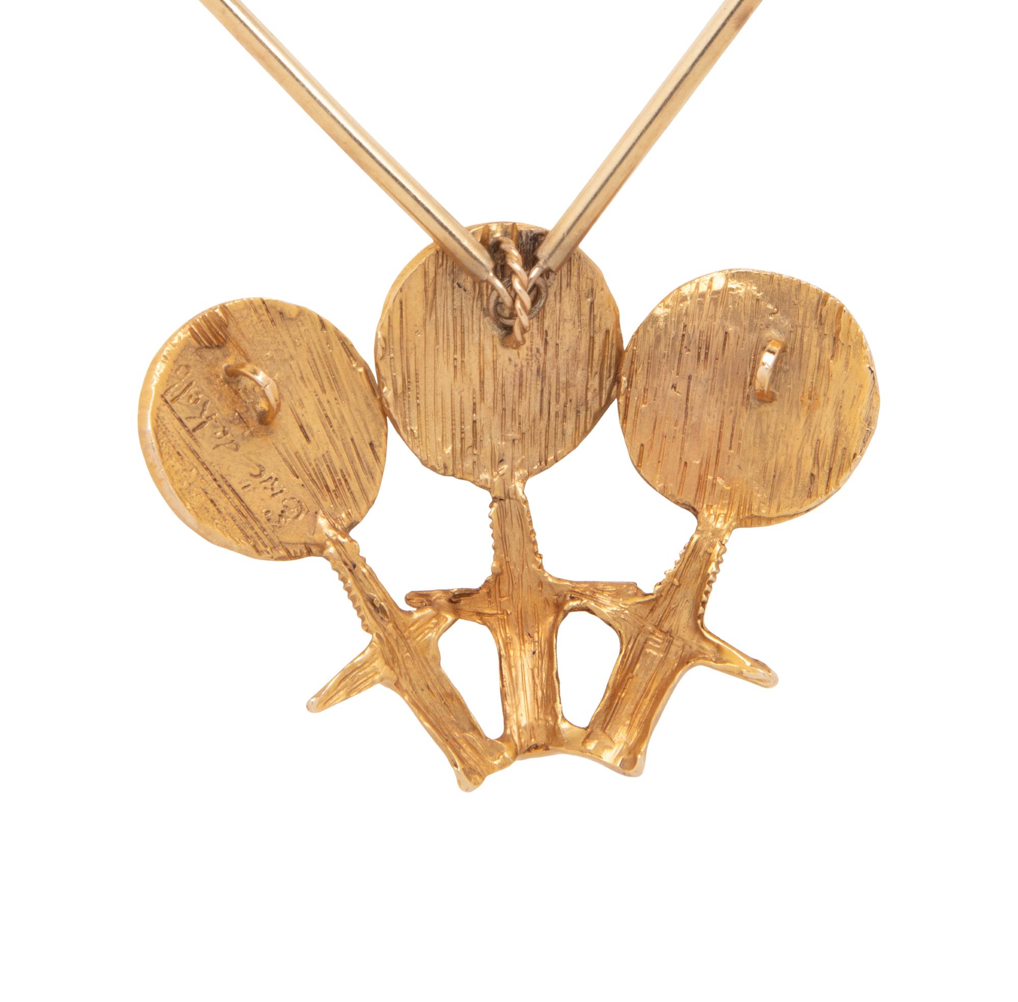 ERIC DE KOLB, YELLOW GOLD PENDANT NECKLACE